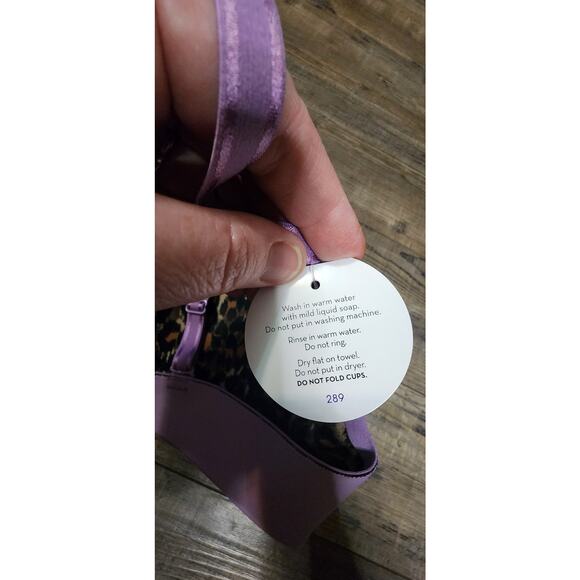 Womens Seamless Scalloped Bras B.temp'd Sz 36D New With Tags. 2182 - Picture 3 of 8